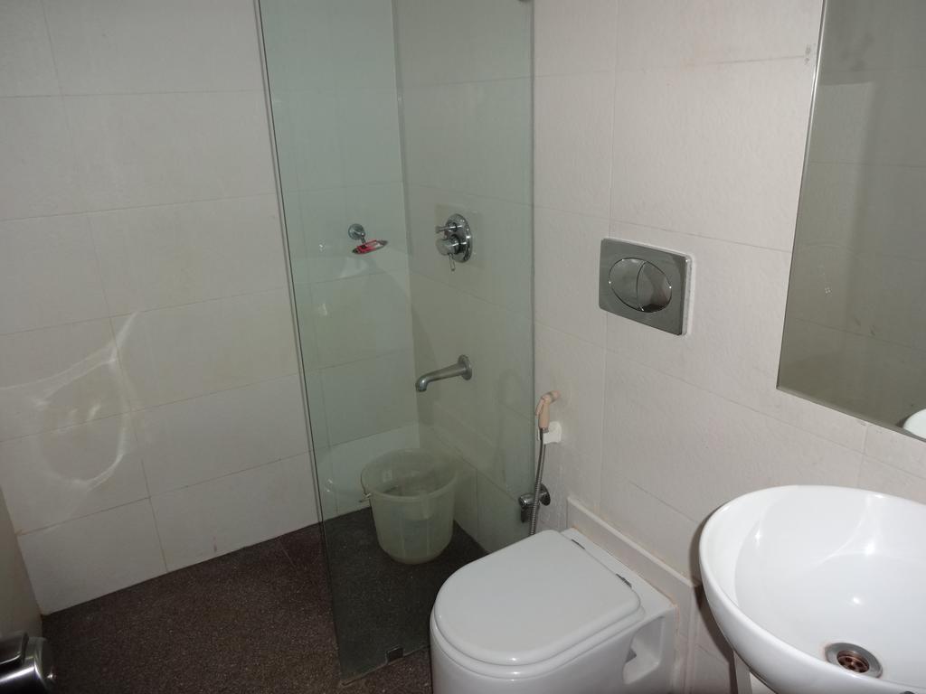 Continental Park Hotel Vijayawada Room photo