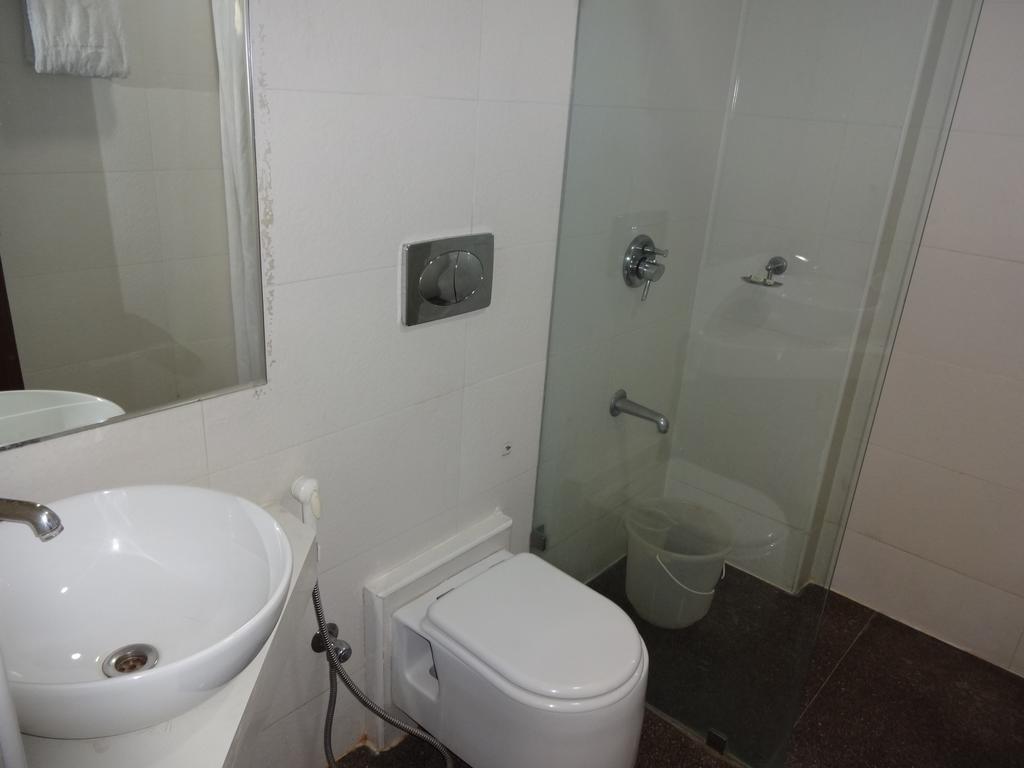 Continental Park Hotel Vijayawada Room photo