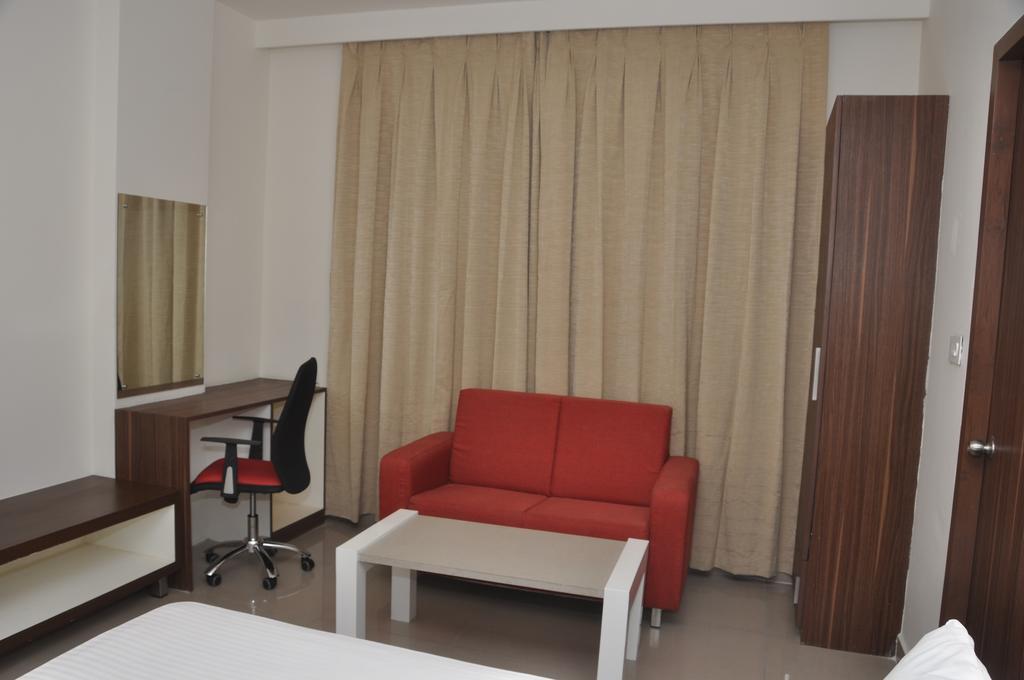 Continental Park Hotel Vijayawada Exterior photo