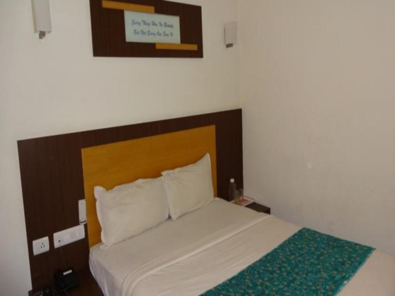 Continental Park Hotel Vijayawada Exterior photo