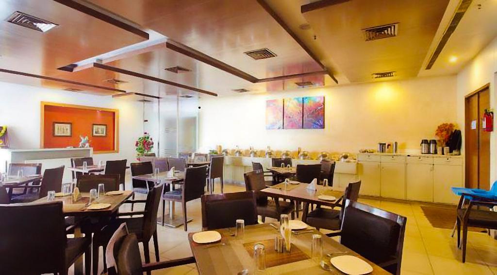 Continental Park Hotel Vijayawada Exterior photo