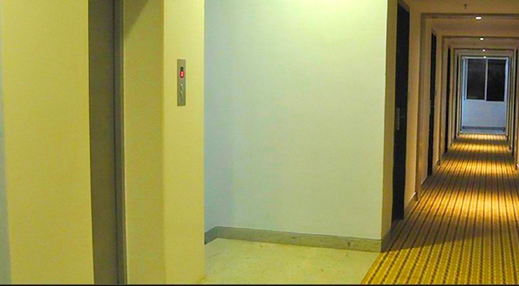 Continental Park Hotel Vijayawada Exterior photo