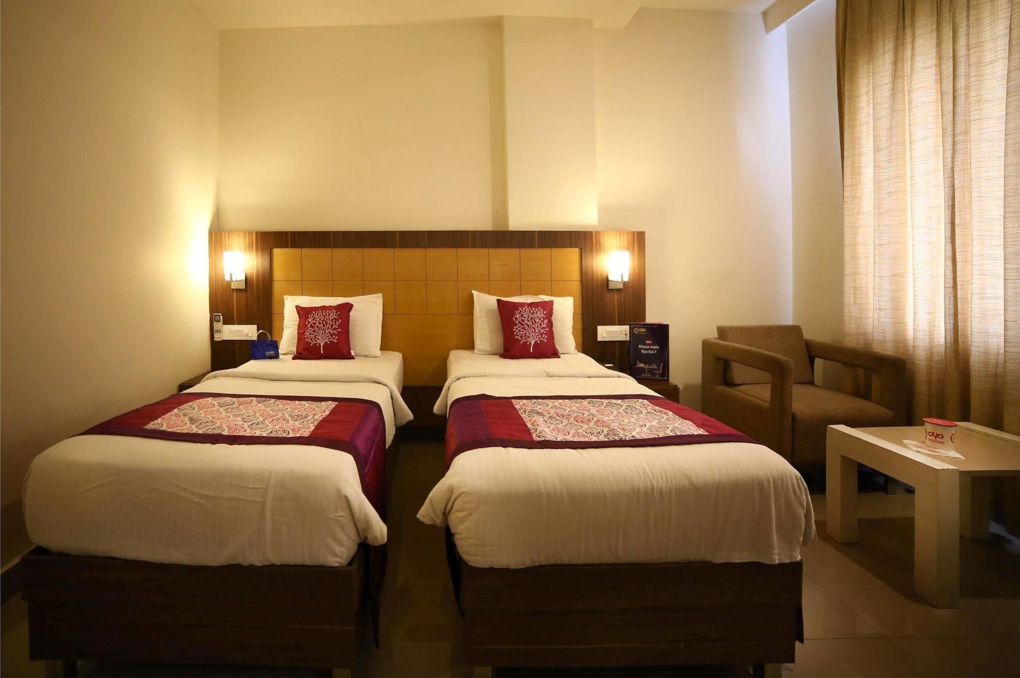 Continental Park Hotel Vijayawada Exterior photo